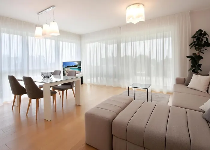 New Apartment With Swimming Pool Near The Beach