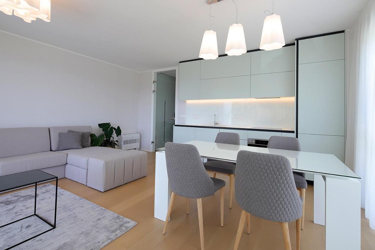 New With Swimming Pool Near The Apartment *