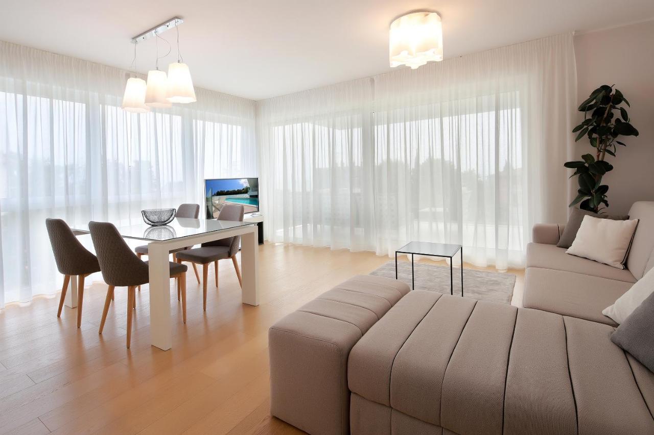Apartment New With Swimming Pool Near The *
