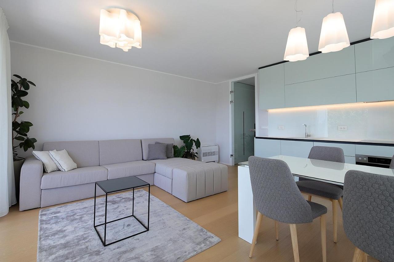 Apartment New With Swimming Pool Near The