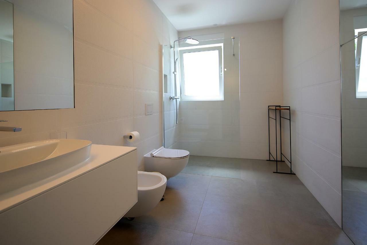 Apartment New With Swimming Pool Near The