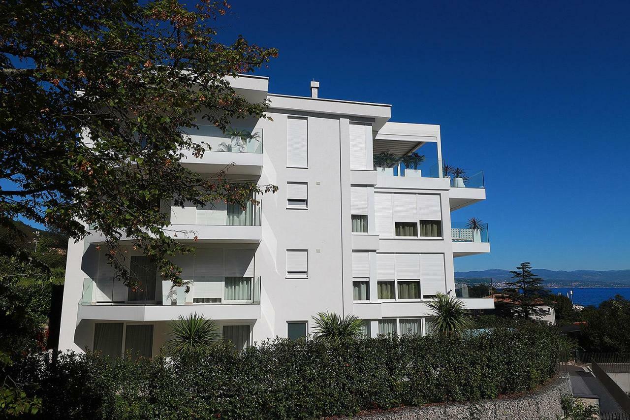 New With Swimming Pool Near The Apartment