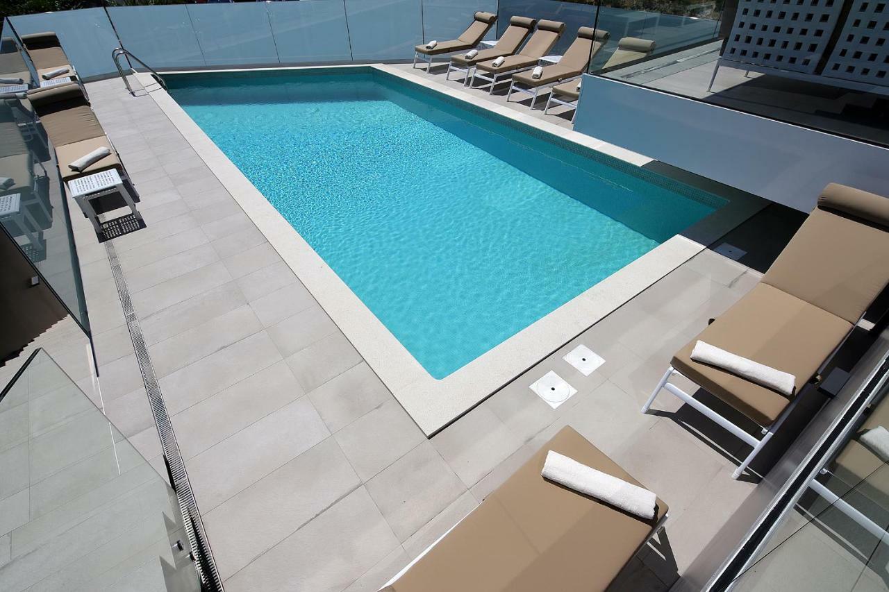 Apartment New With Swimming Pool Near The
