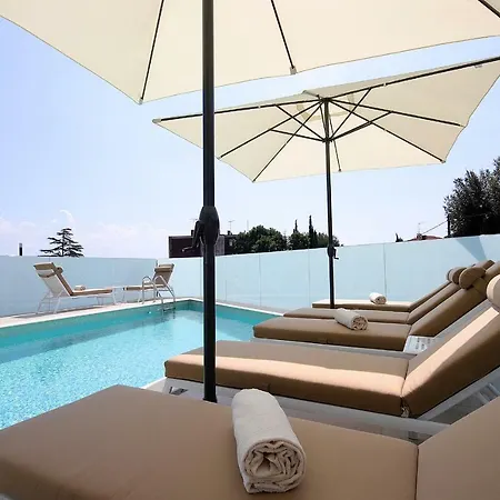 New Apartment With Swimming Pool Near The Beach Icici Exterior photo