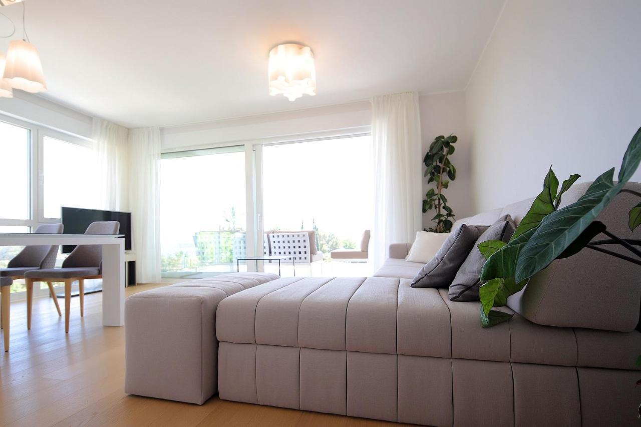 New With Swimming Pool Near The Apartmán